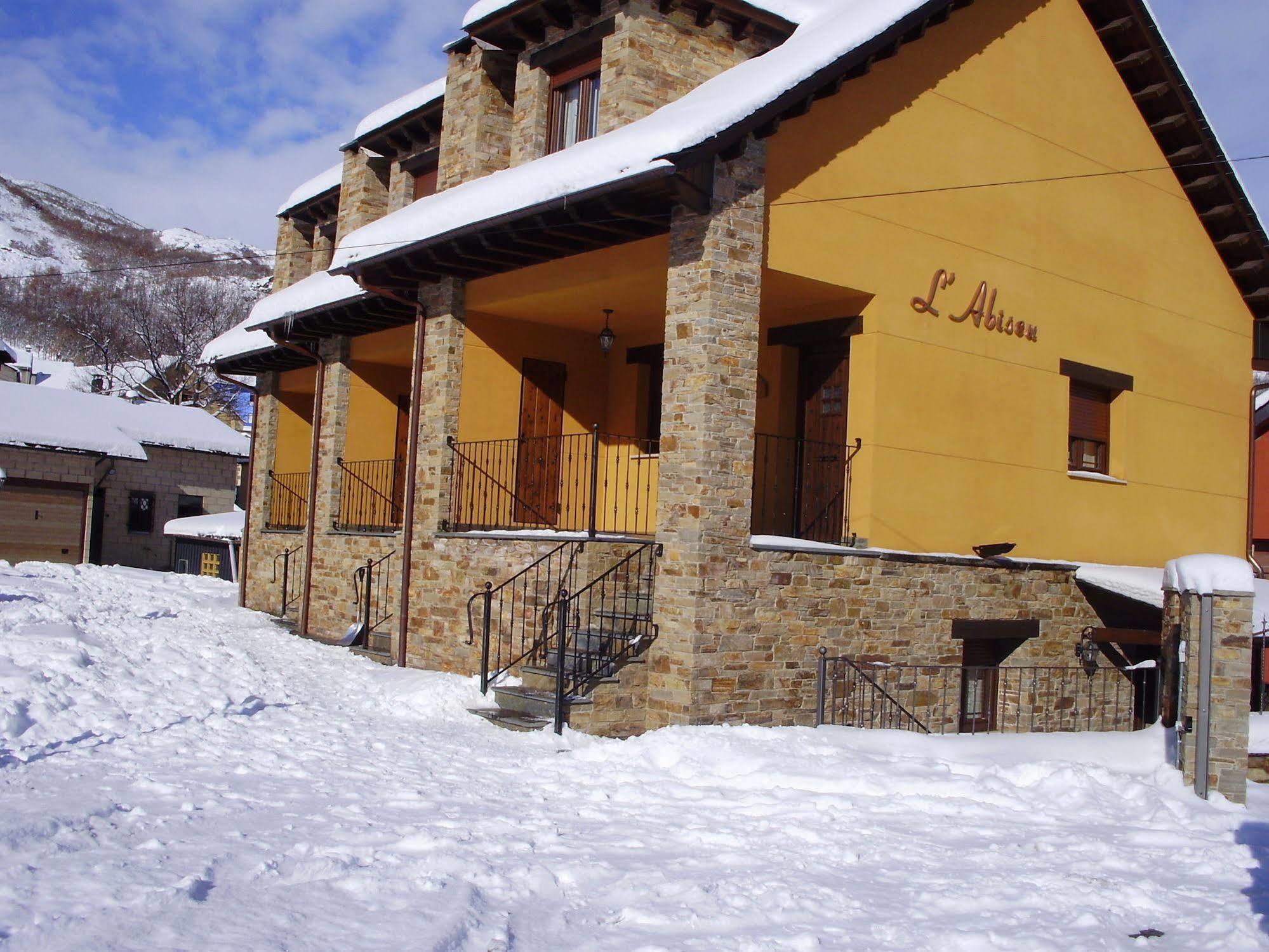 Apartamentos Rurales L'Abiseu Caboalles de Abajo Exterior photo